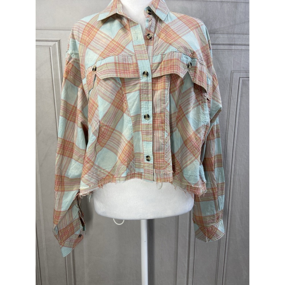 BDG Urban Outfitters Shirt Womens M Blue Plaid Cropped Button Up Frayed Hem - Picture 6 of 13